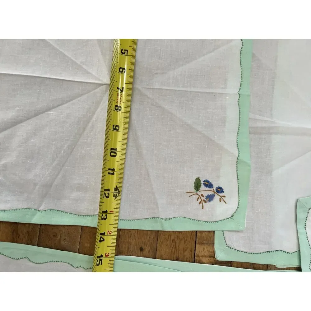 Vtg Embroidered Floral Applique 6 Placemats 4 Napkins 10 pc Set